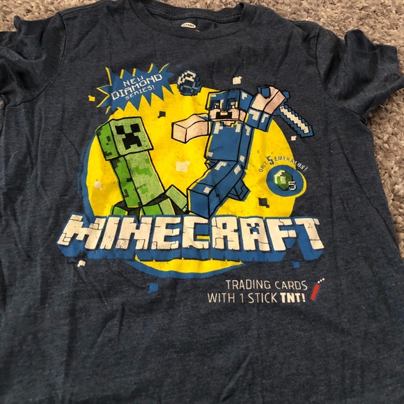 Boys used graphic T. Minecraft - Picture 1 of 2